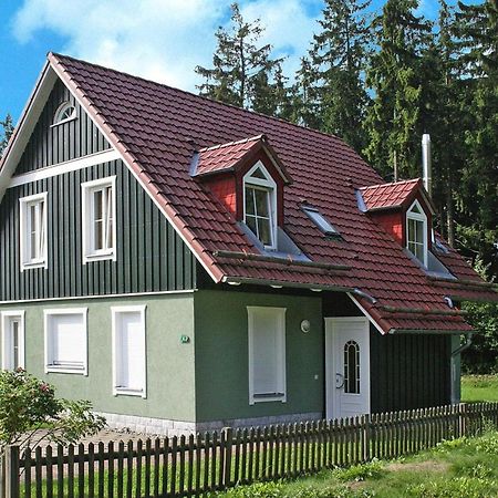 Ferienhaeuser Im Tannenpark, 塔内 外观 照片