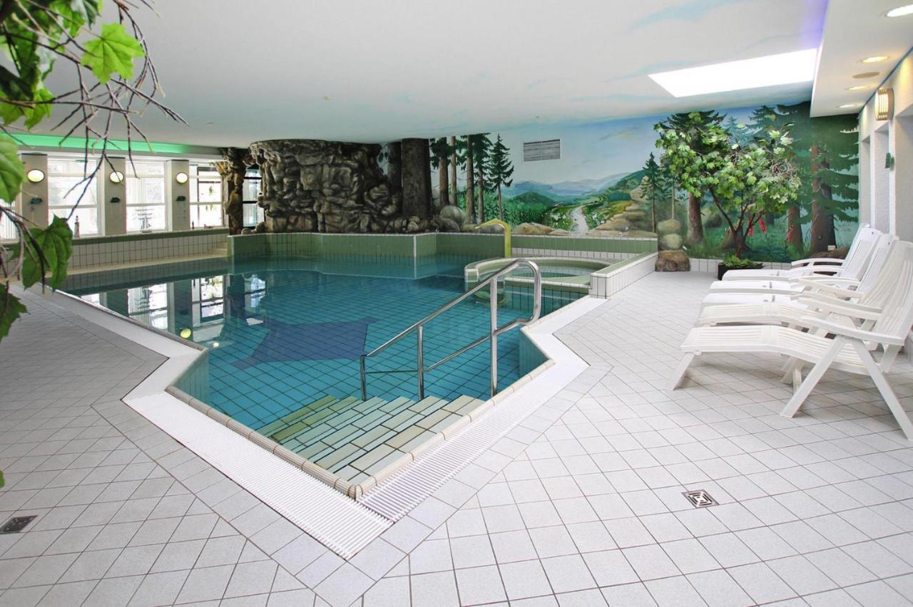 Ferienhaeuser Im Tannenpark, 塔内 外观 照片